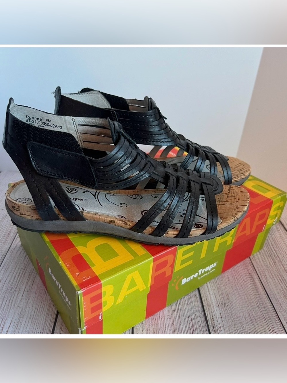 BARE TRAPS Roanna Black Sandals 9